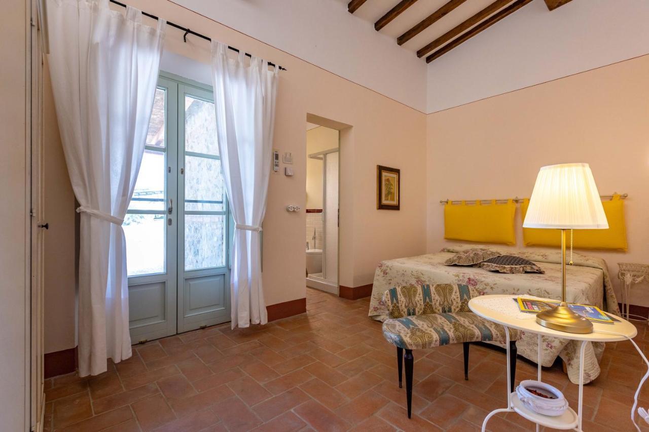 Agriturismo I Savelli กัสตีลีโยเน ดิ ออร์ชา ภายนอก รูปภาพ